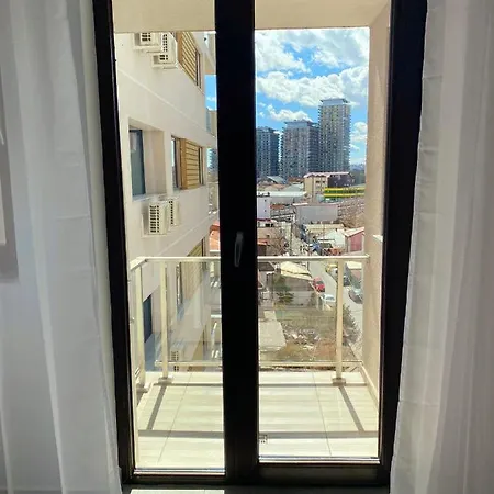 Belvedere View & With Free Parking & Gym Appartement *