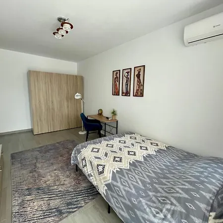 Belvedere View & With Free Parking & Gym