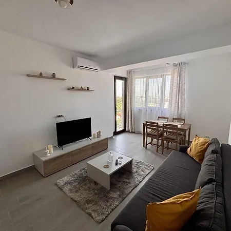 Apartment Belvedere View & With Free Parking & Gym