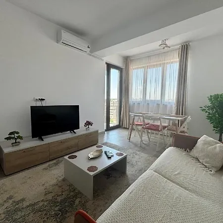 Belvedere View & With Free Parking & Gym Bucarest