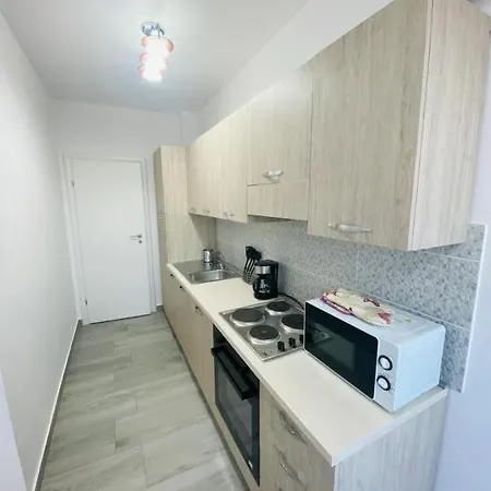 Belvedere View & With Free Parking & Gym Appartement *