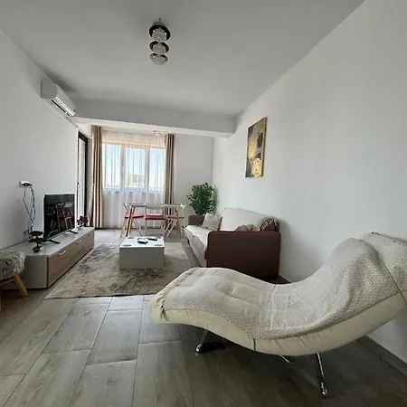 Belvedere View & With Free Parking & Gym Appartement *