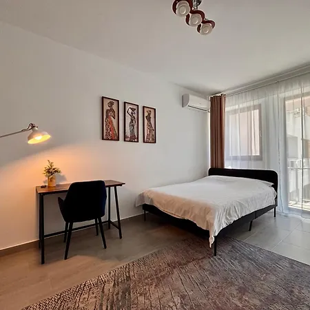 Belvedere View & With Free Parking & Gym Bucharest