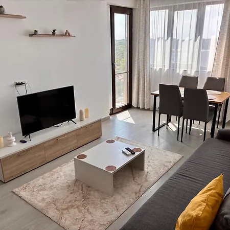 Apartment Belvedere View & With Free Parking & Gym