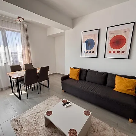 Belvedere View & With Free Parking & Gym Apartment