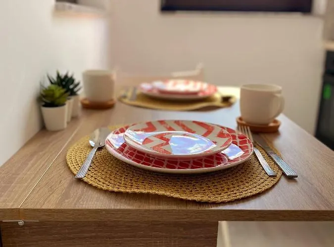 Belvedere View & With Free Parking & Gym Lejlighed