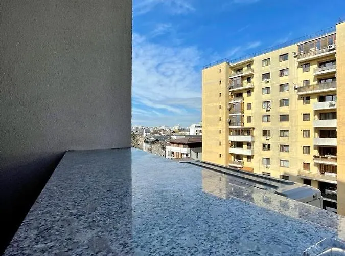 Belvedere View & With Free Parking & Gym Apartmán *