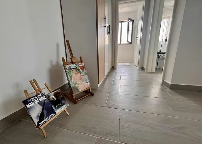 Belvedere View & With Free Parking & Gym