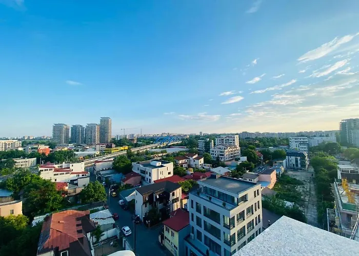 Belvedere View & With Free Parking & Gym