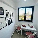 Belvedere View & With Free Parking & Gym *