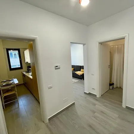 Belvedere View & With Free Parking & Gym