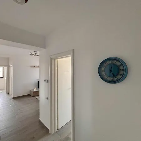 Apartment Belvedere View & With Free Parking & Gym *