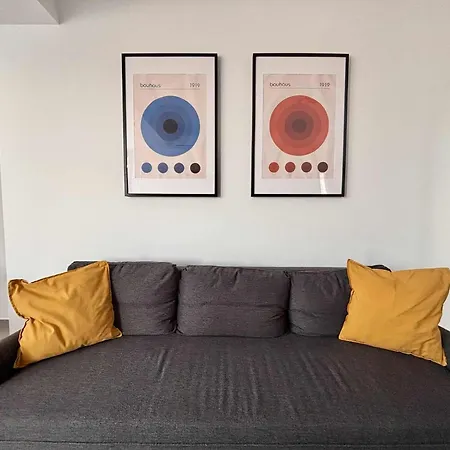 Belvedere View & With Free Parking & Gym Apartment *