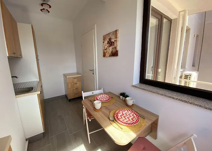 Belvedere View & With Free Parking & Gym Apartament *